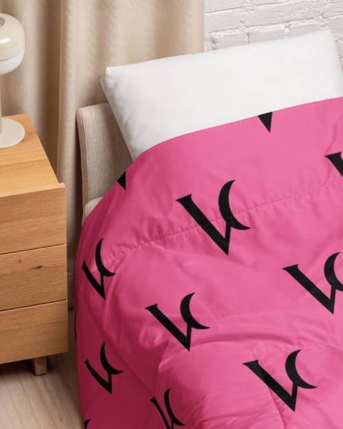 Varéluna: The VARÉ Crest™ – Comforter – Pink & Black